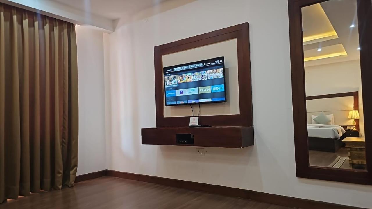 Lha-Zes Hotel เลห์ ภายนอก รูปภาพ